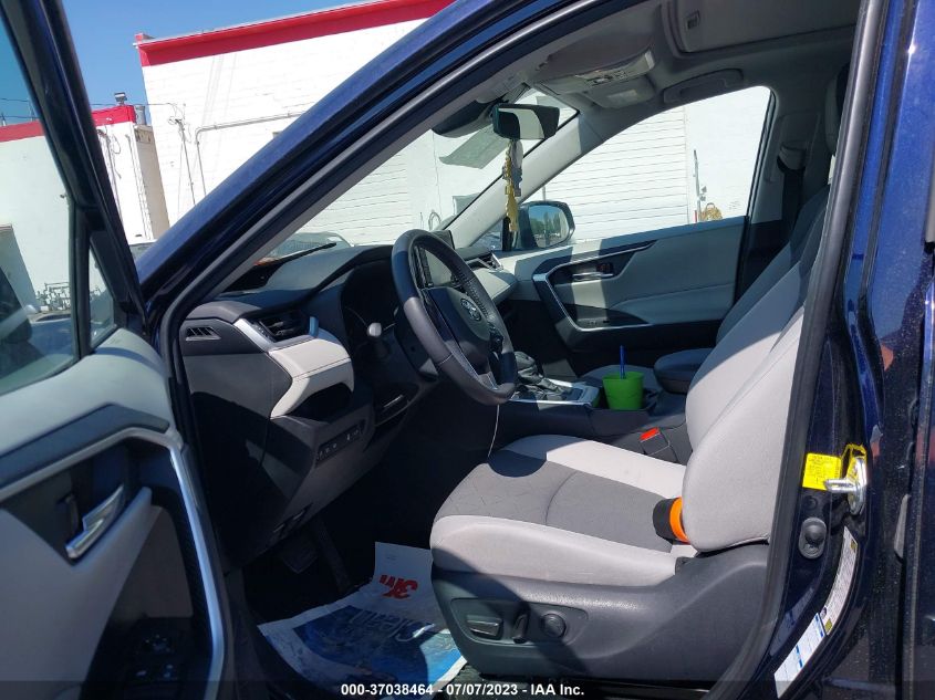 2020 TOYOTA RAV4 XLE - 2T3P1RFV0LC140828