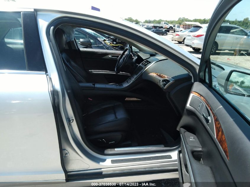2013 LINCOLN MKZ - 3LN6L2GK2DR812373