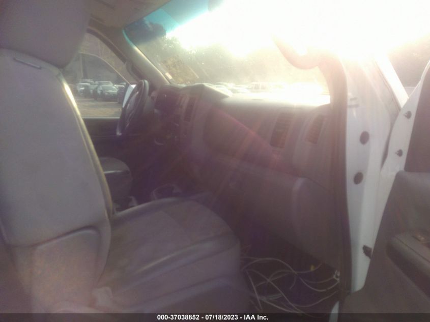 2014 NISSAN NV SV - 1N6BF0KY3EN108548