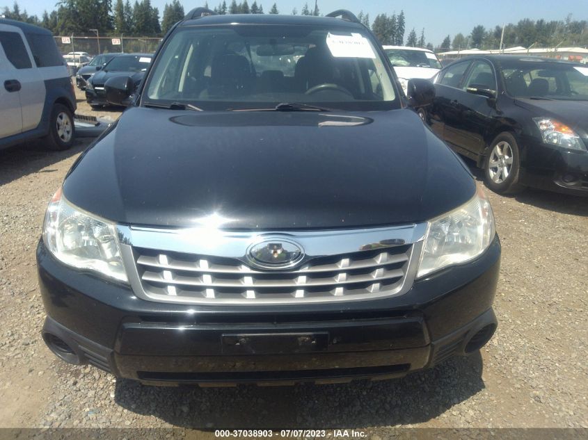2013 SUBARU FORESTER 2.5X PREMIUM - JF2SHACC8DH437153