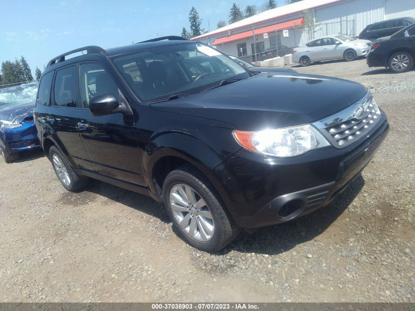 2013 SUBARU FORESTER 2.5X PREMIUM - JF2SHACC8DH437153