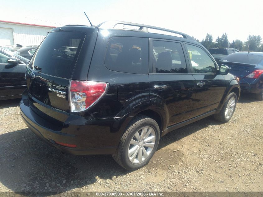2013 SUBARU FORESTER 2.5X PREMIUM - JF2SHACC8DH437153
