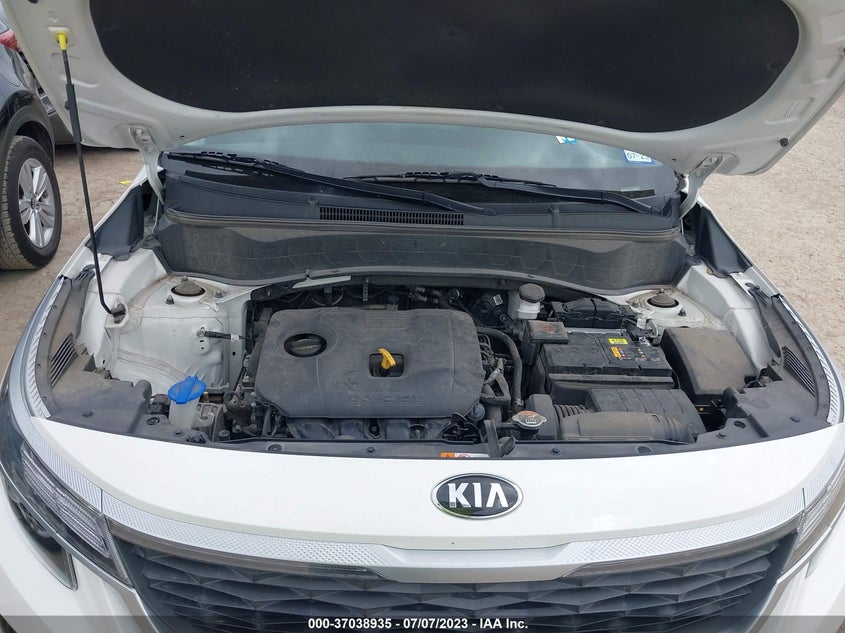 VIN KNDEU2AAXM7103758 2021 KIA SELTOS S