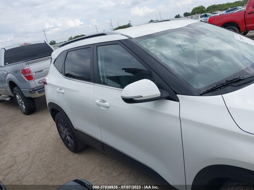 VIN KNDEU2AAXM7103758 2021 KIA SELTOS S