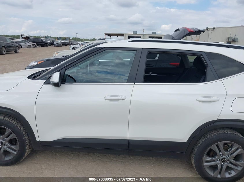 VIN KNDEU2AAXM7103758 2021 KIA SELTOS S