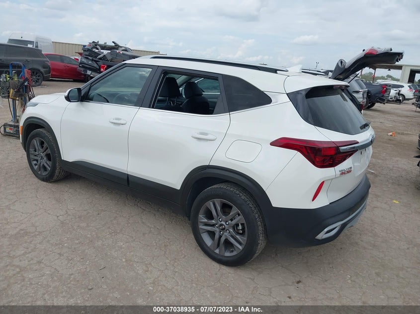 VIN KNDEU2AAXM7103758 2021 KIA SELTOS S