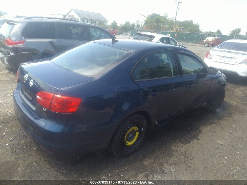 2014 VOLKSWAGEN JETTA SEDAN SE - 3VWD17AJ6EM417980