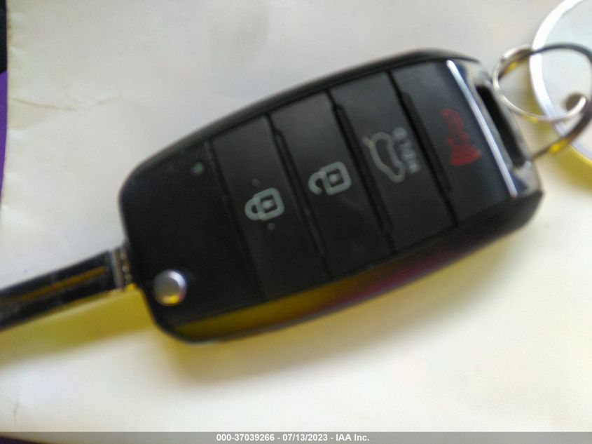 2016 KIA SOUL BASE - KNDJN2A21G7382378