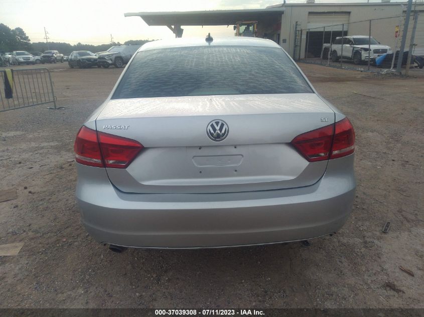 2013 VOLKSWAGEN PASSAT SE W/SUNROOF & NAV - 1VWBH7A32DC042657