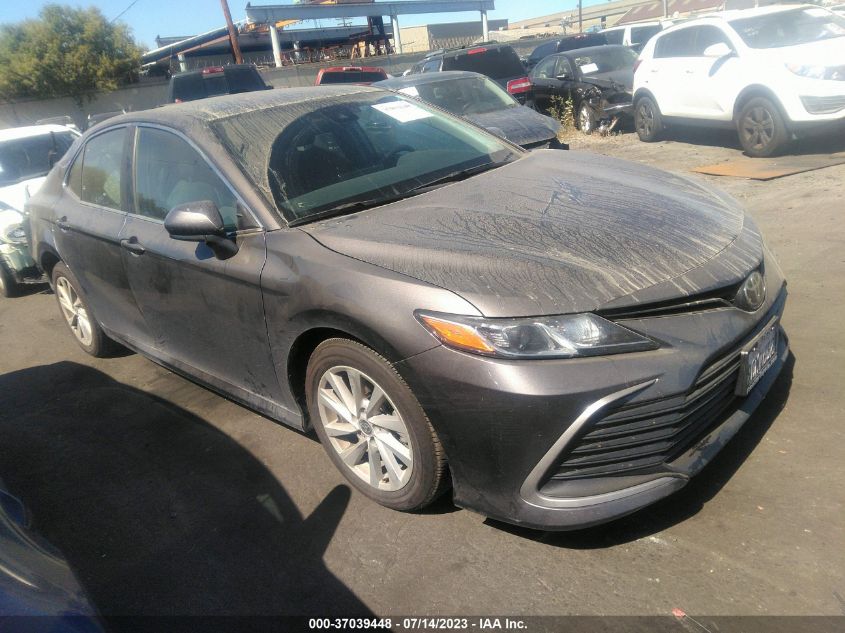 2022 TOYOTA CAMRY LE - 4T1C11AK6NU713836