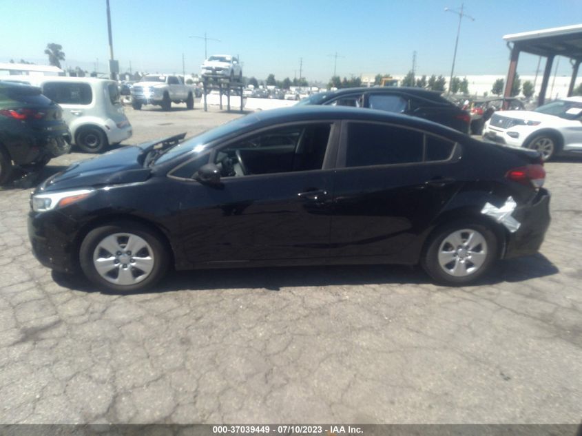 2017 KIA FORTE LX - 3KPFK4A74HE158738