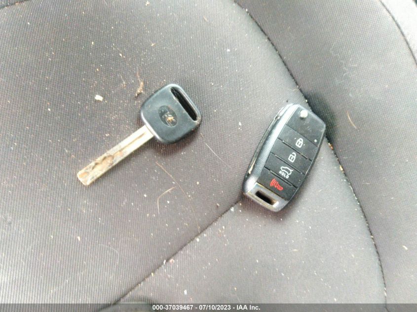 2015 KIA SOUL - KNDJN2A23F7785938