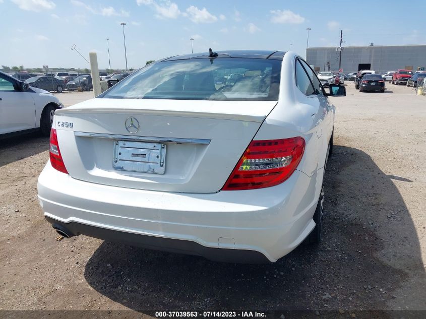 2014 MERCEDES-BENZ C-CLASS C 250 - WDDGJ4HB3EG302427