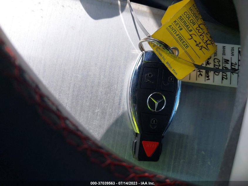 2014 MERCEDES-BENZ C-CLASS C 250 - WDDGJ4HB3EG302427