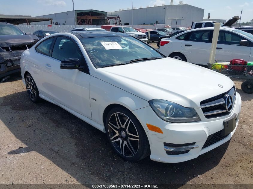 2014 MERCEDES-BENZ C-CLASS C 250 - WDDGJ4HB3EG302427