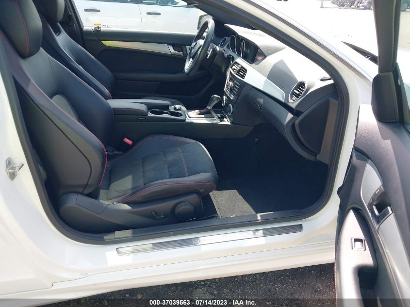 2014 MERCEDES-BENZ C-CLASS C 250 - WDDGJ4HB3EG302427