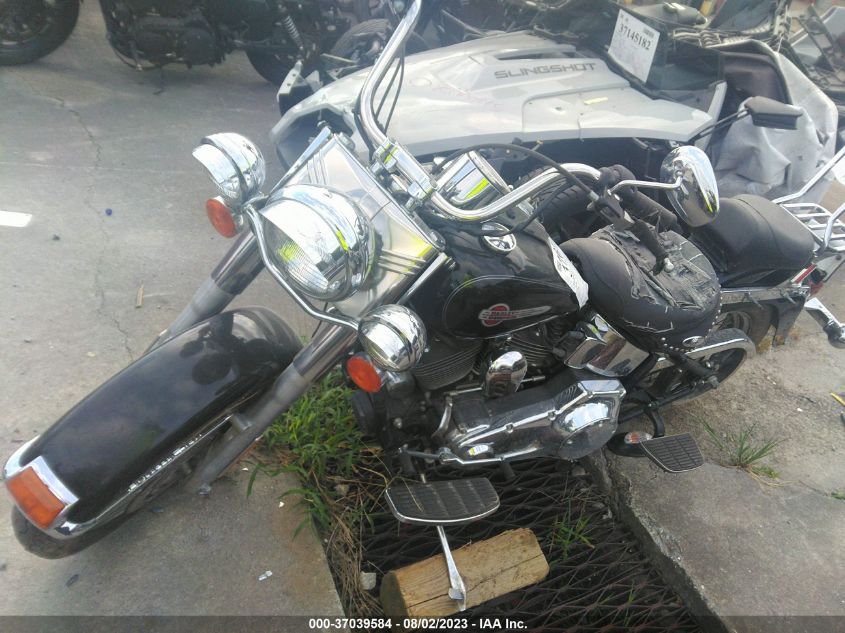 2004 HARLEY-DAVIDSON FLSTCI - 1HD1BWB194Y034774