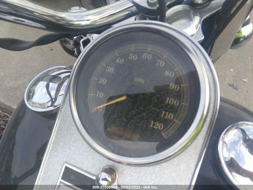 2004 HARLEY-DAVIDSON FLSTCI - 1HD1BWB194Y034774
