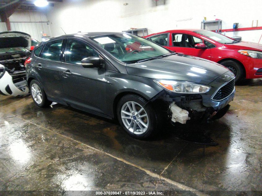 2015 FORD FOCUS SE - 1FADP3K2XFL364517