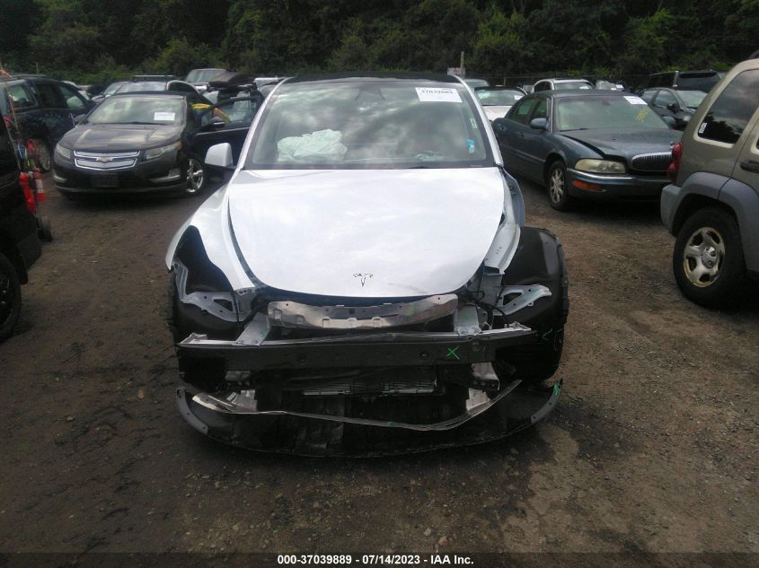 7SAYGDEE6PA115904 Tesla Model Y LONG RANGE 12