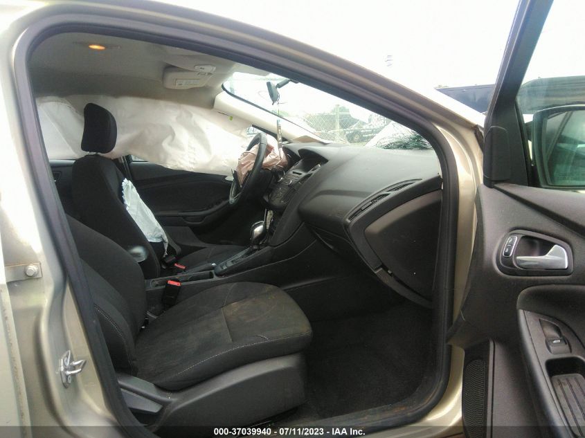 2016 FORD FOCUS SE - 1FADP3F25GL300624