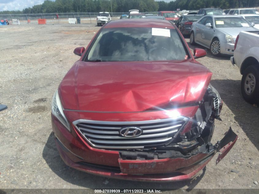 2015 HYUNDAI SONATA 2.4L SE - 5NPE24AF7FH211654