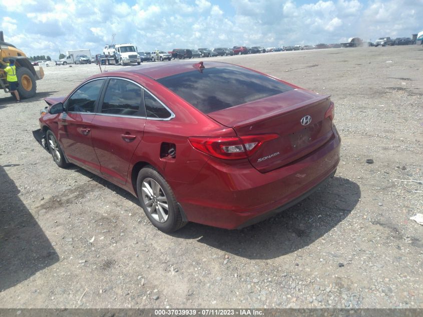 2015 HYUNDAI SONATA 2.4L SE - 5NPE24AF7FH211654