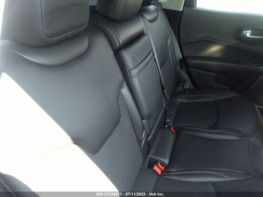 2019 JEEP COMPASS LATITUDE - 3C4NJDBB1KT670087