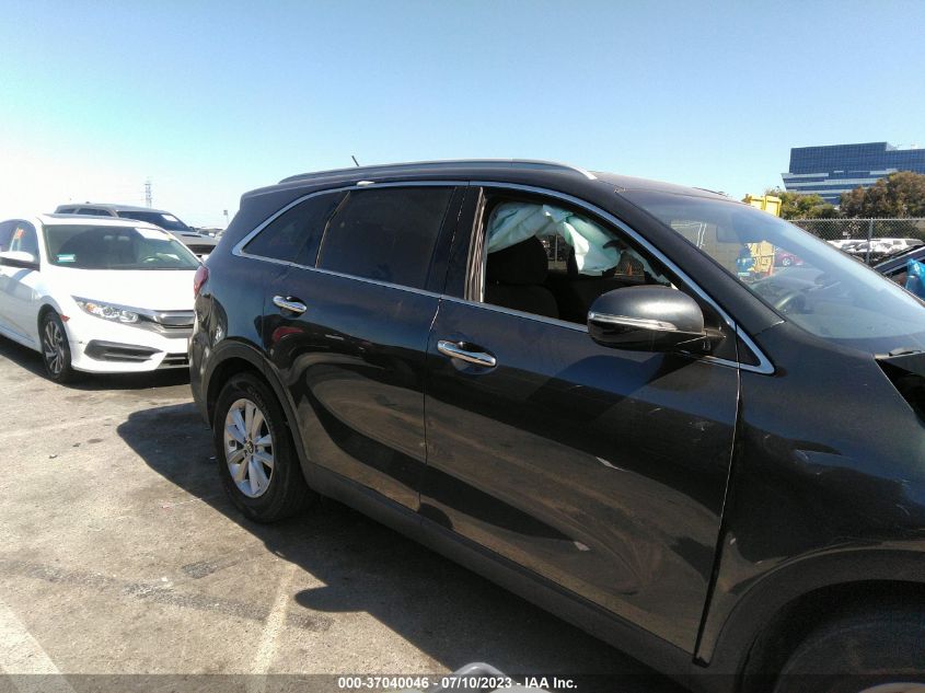 2019 KIA SORENTO LX - 5XYPG4A33KG590685