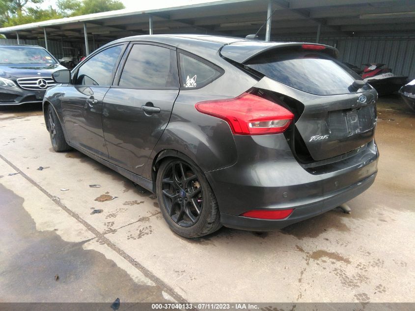 2016 FORD FOCUS SE - 1FADP3K27GL245292