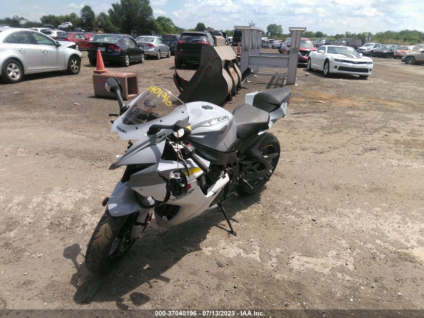 2022 SUZUKI GSX-R600 - JS1GN7FA4N7100961