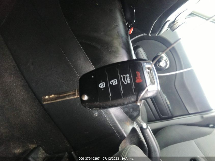 2018 KIA SOUL + - KNDJP3A55J7537015