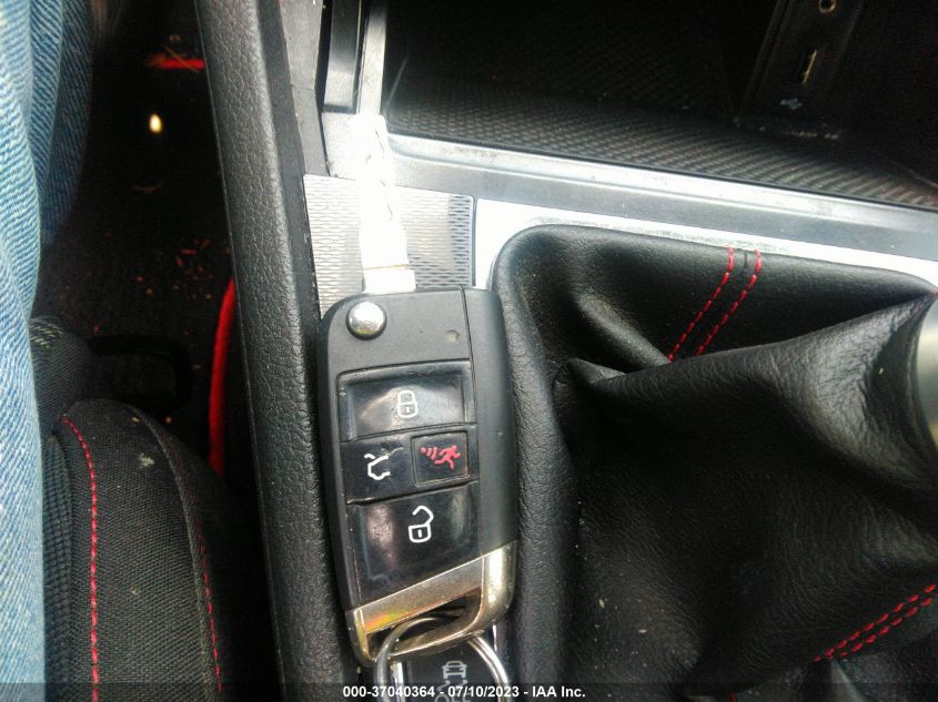 2017 VOLKSWAGEN GOLF GTI S/SE/AUTOBAHN/SPORT - 3VW5T7AU2HM034776