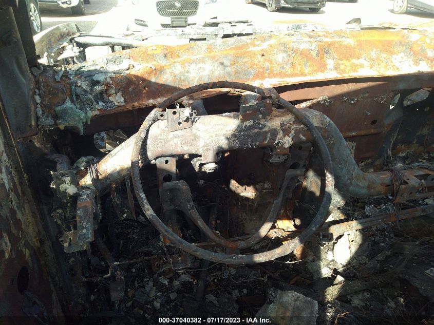 2018 CHEVROLET SILVERADO 1500 LT - 3GCUKREC0JG169421