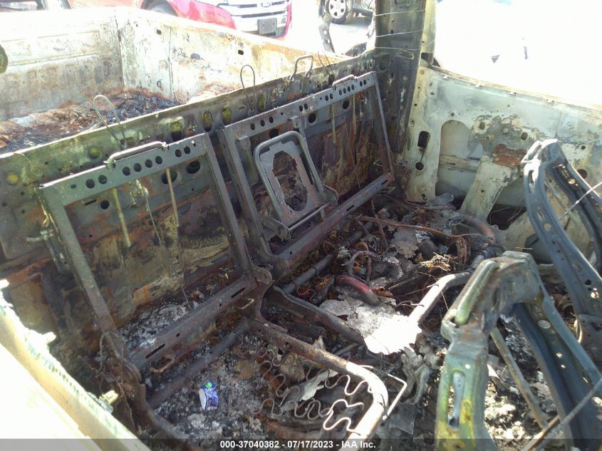 2018 CHEVROLET SILVERADO 1500 LT - 3GCUKREC0JG169421