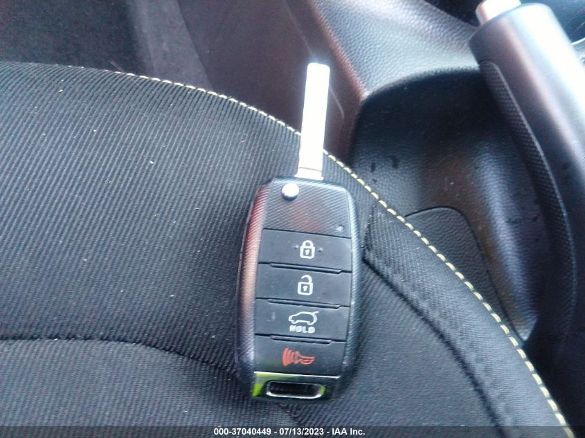 2016 KIA SOUL + - KNDJP3A56G7861390
