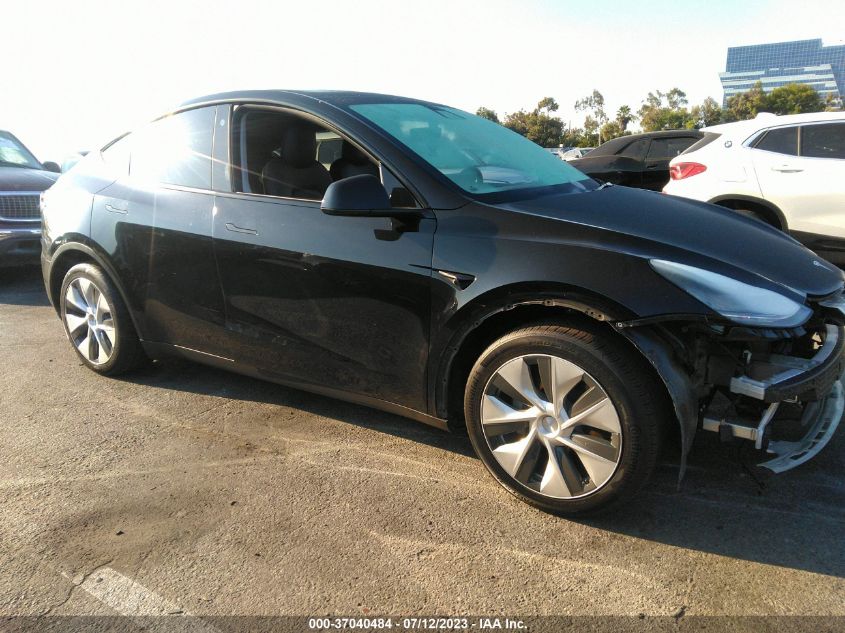 2021 TESLA MODEL Y - 5YJYGDEE2MF274639