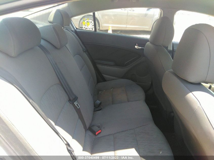 2016 KIA FORTE LX - KNAFK4A62G5551359