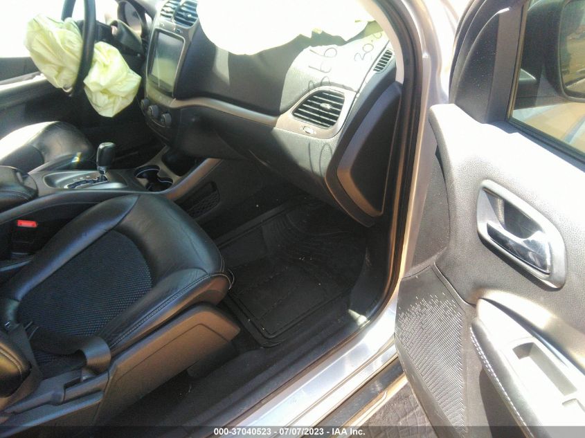 2018 DODGE JOURNEY CROSSROAD - 3C4PDDGG6JT449443