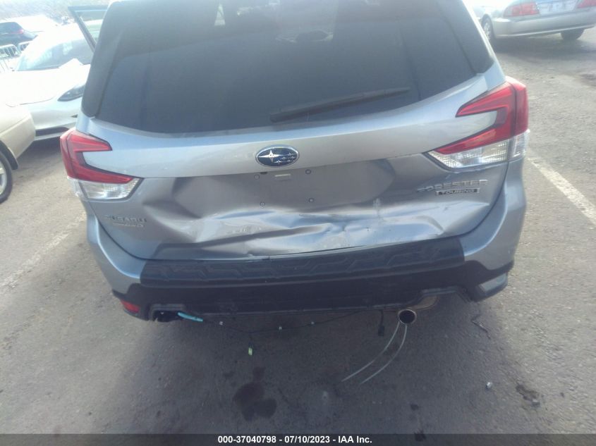 2022 SUBARU FORESTER TOURING - JF2SKARC3NH441055
