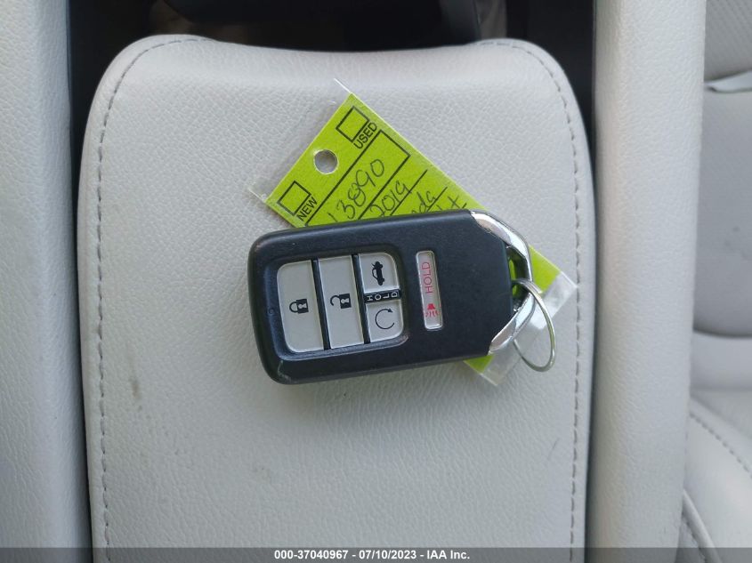 2019 HONDA INSIGHT TOURING 19XZE4F98KE032162