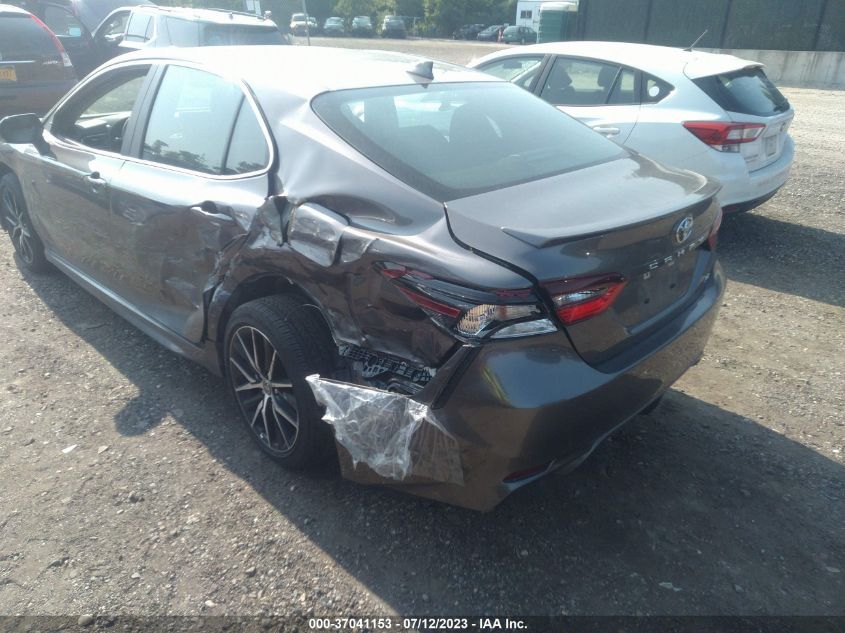 2021 TOYOTA CAMRY SE - 4T1T11AK6MU531987