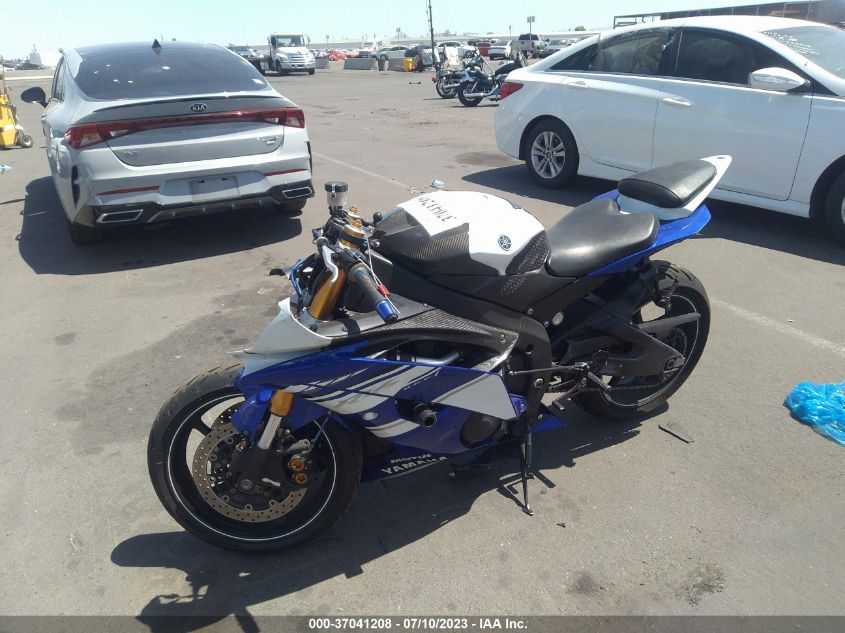 2014 YAMAHA YZFR6 JYARJ16E2EA031552