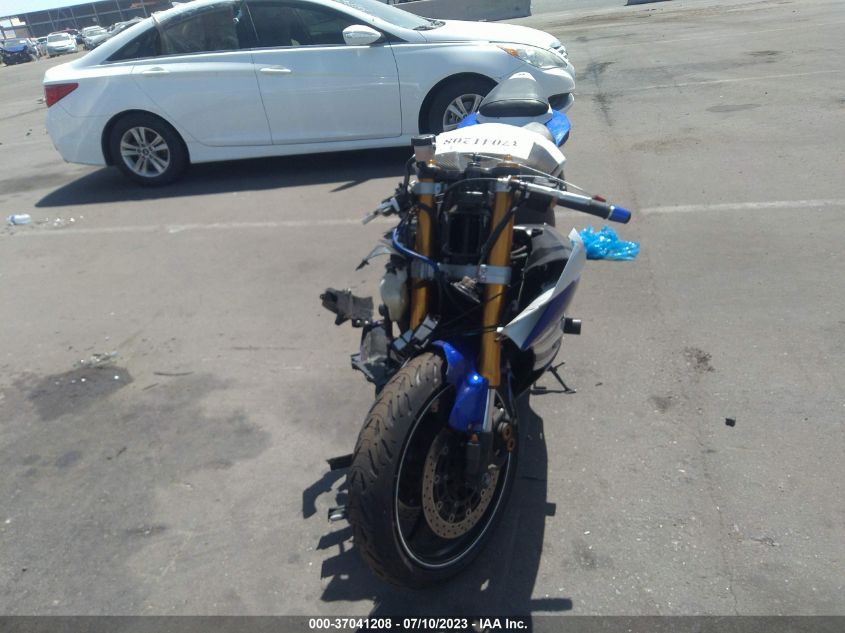 2014 YAMAHA YZFR6 JYARJ16E2EA031552