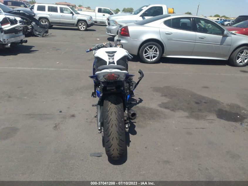 2014 YAMAHA YZFR6 JYARJ16E2EA031552