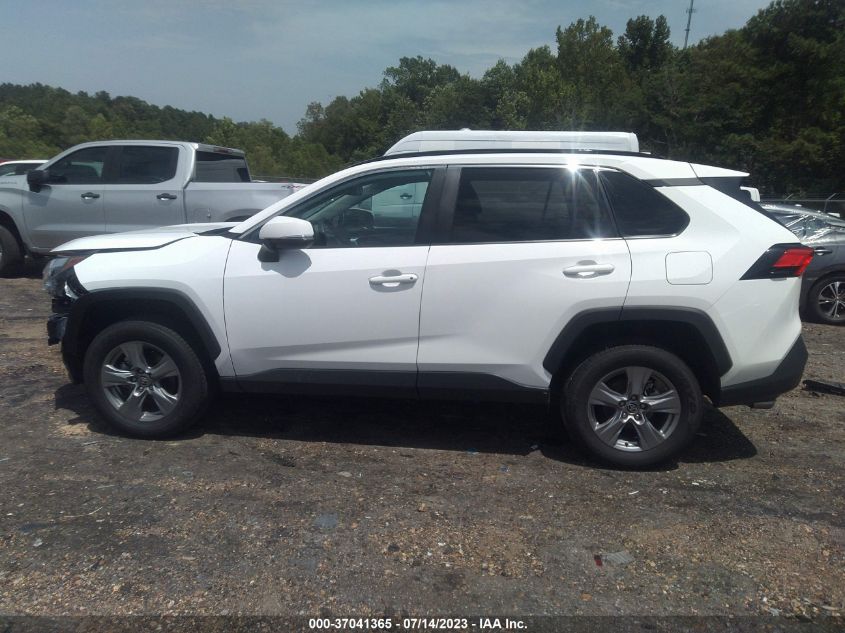 2022 TOYOTA RAV4 XLE - 2T3W1RFV5NC197587
