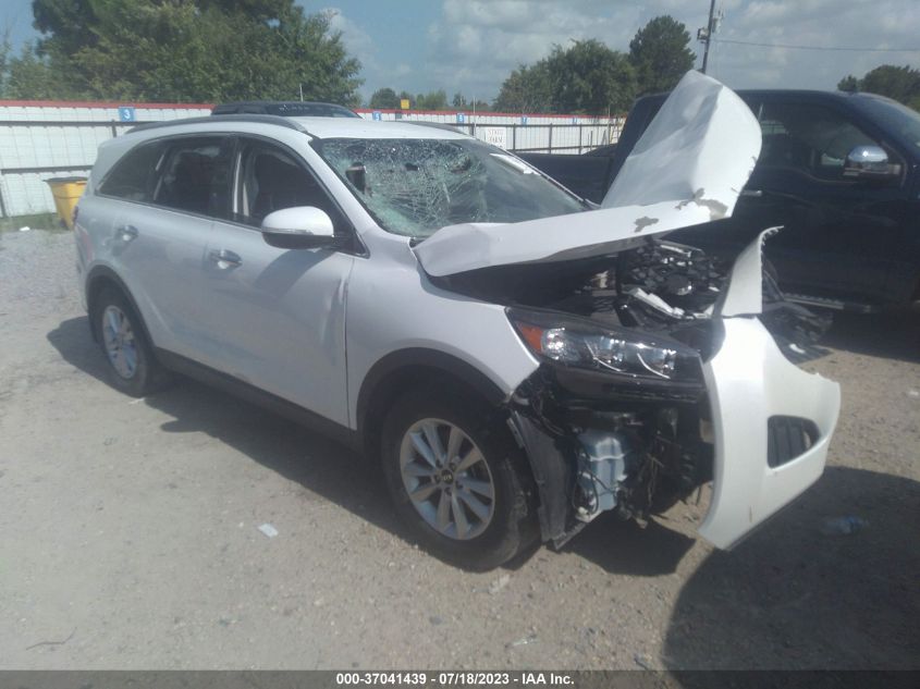 2019 KIA SORENTO LX - 5XYPG4A30KG536759