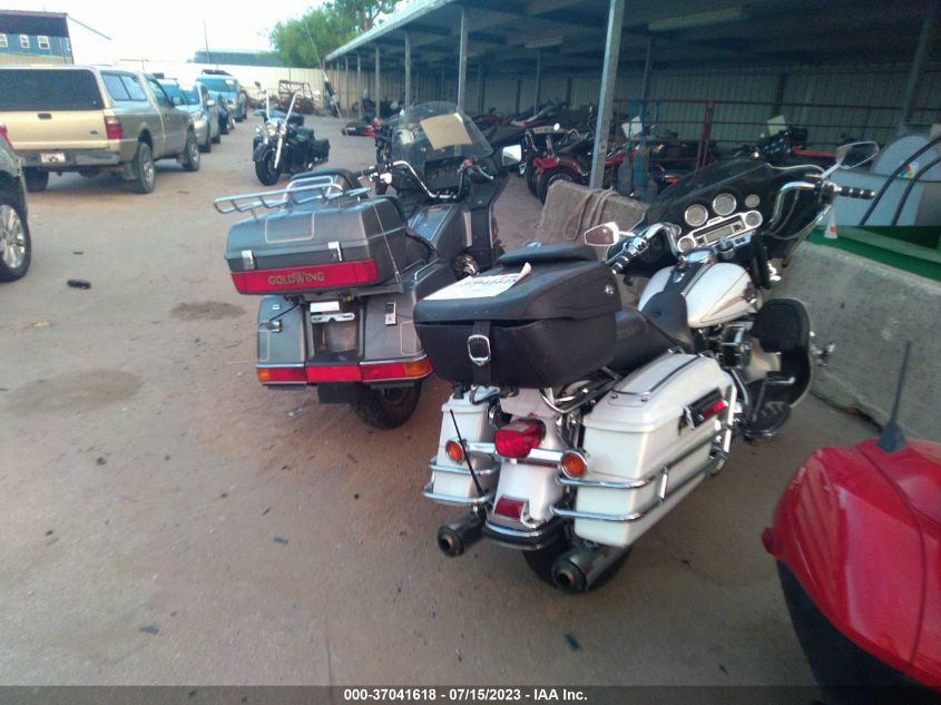 2007 HARLEY-DAVIDSON FLHTCUI - 1HD1FC4187Y718560