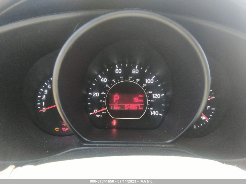 2016 KIA SOUL + - KNDJP3A5XG7858413