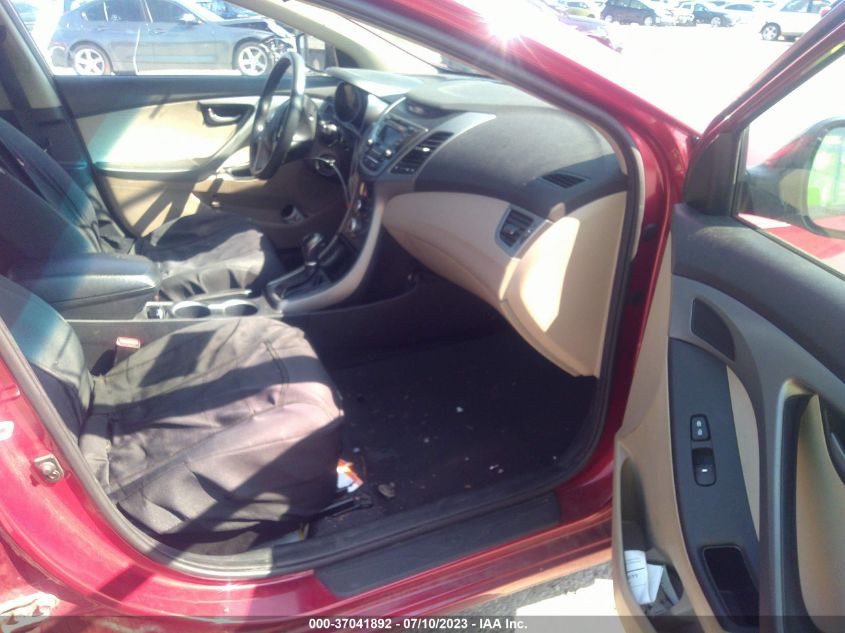 2016 HYUNDAI ELANTRA SE - 5NPDH4AE6GH797363